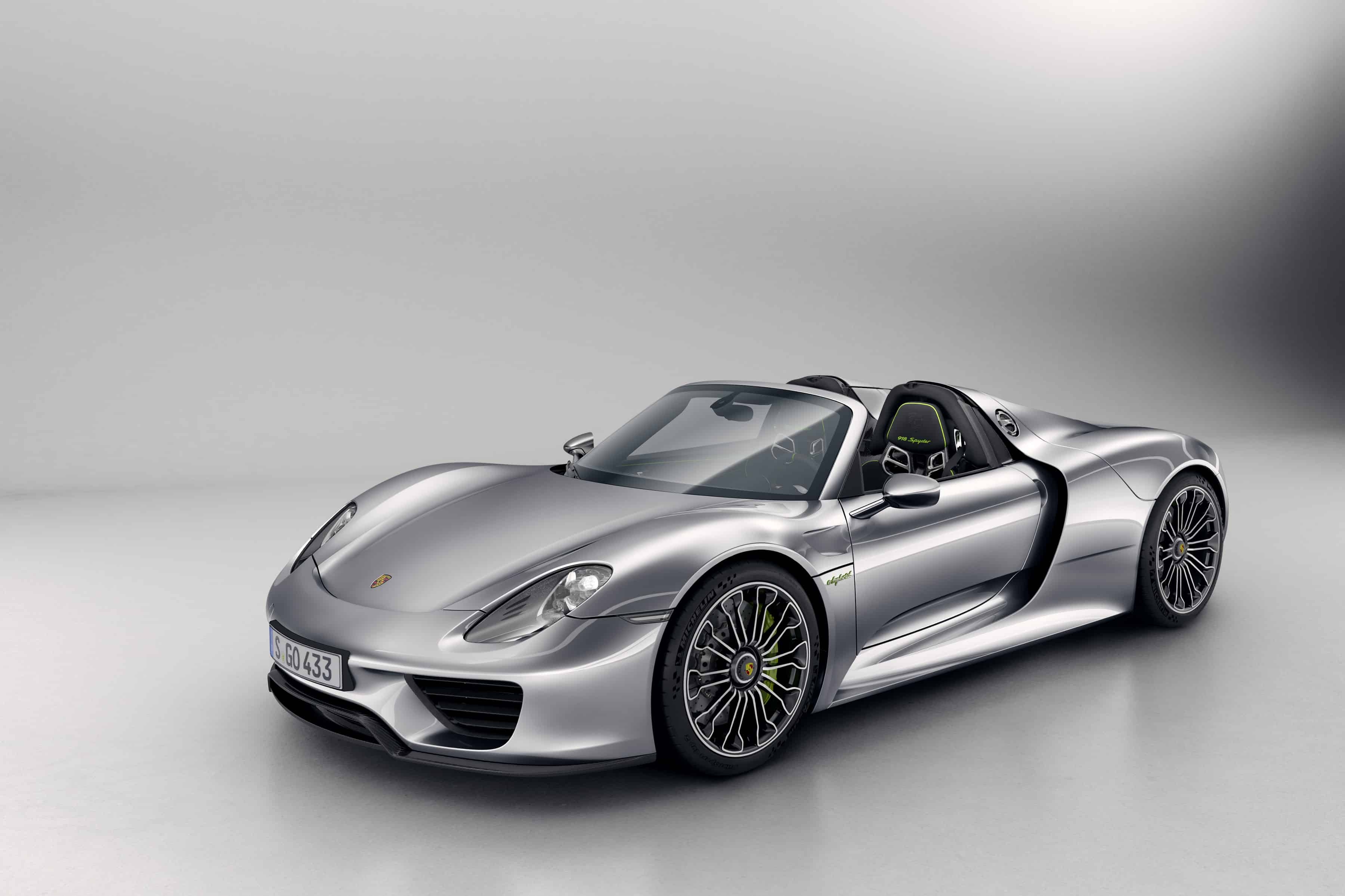 Купить Порше 918 Спайдер В России
